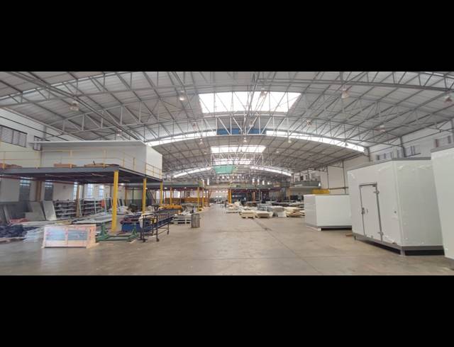 6,035M² WAREHOUSE TO LET IN ROOIHUISKRAAL